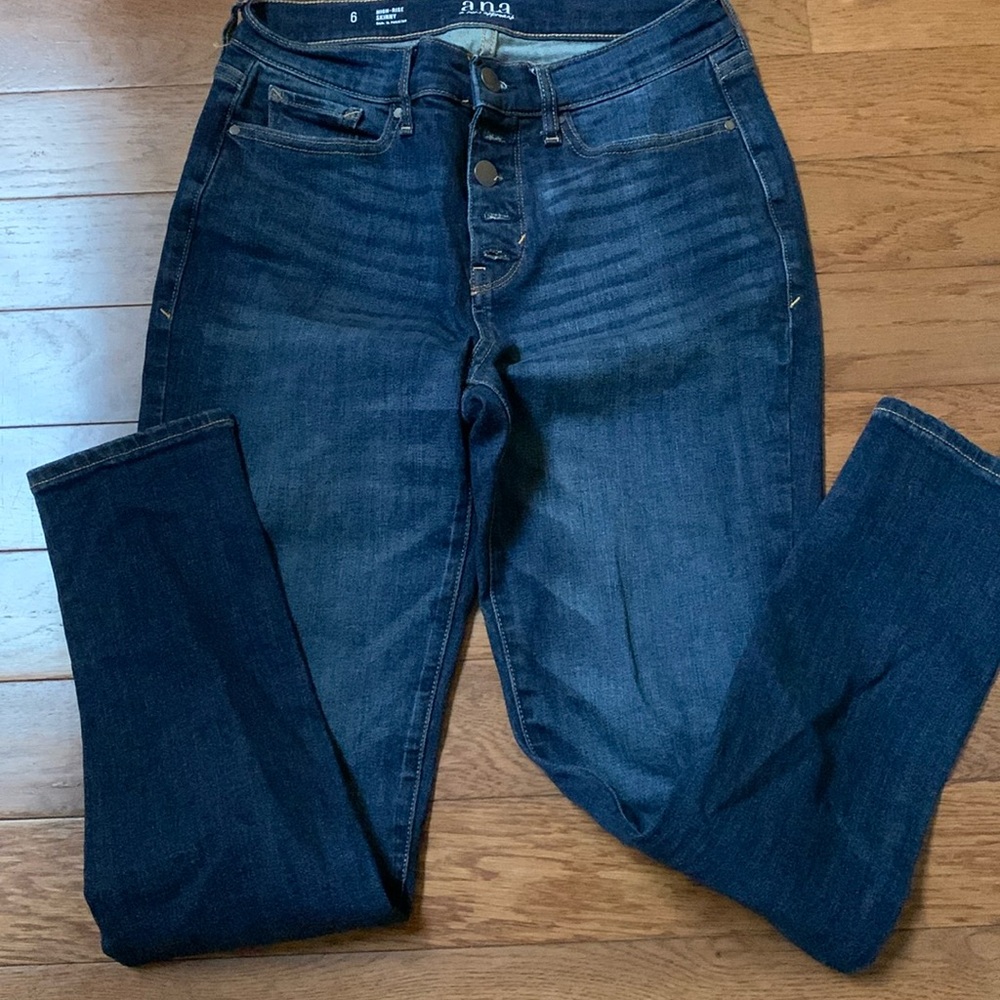 Anna jeans size 6 high-rise skinny